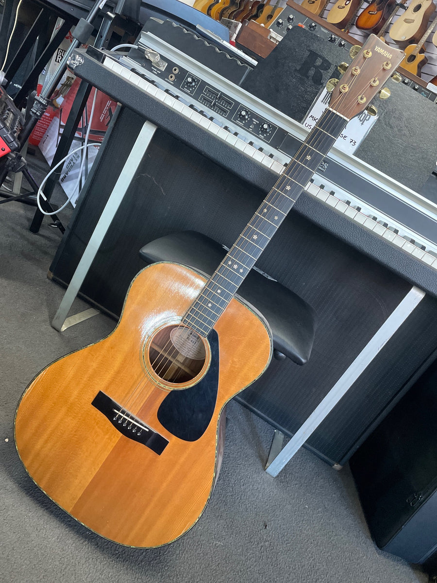 Yamaha fg403s deals