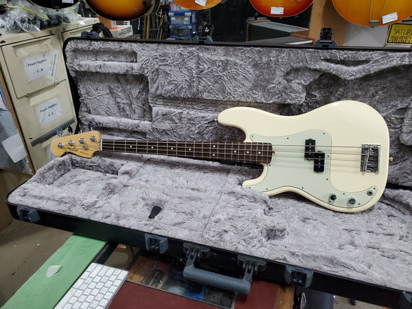 Fender - American Professional Precision Bass