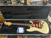 Fender - American Deluxe Stratocaster