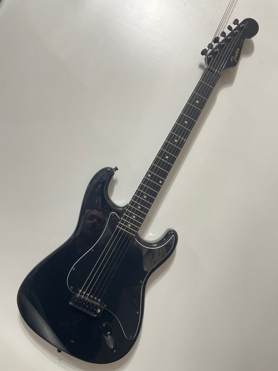 Tender - Blackout Stratocaster – musicswopshop