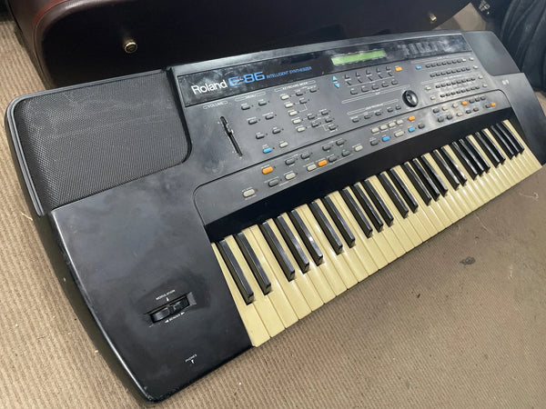 Roland - E-86