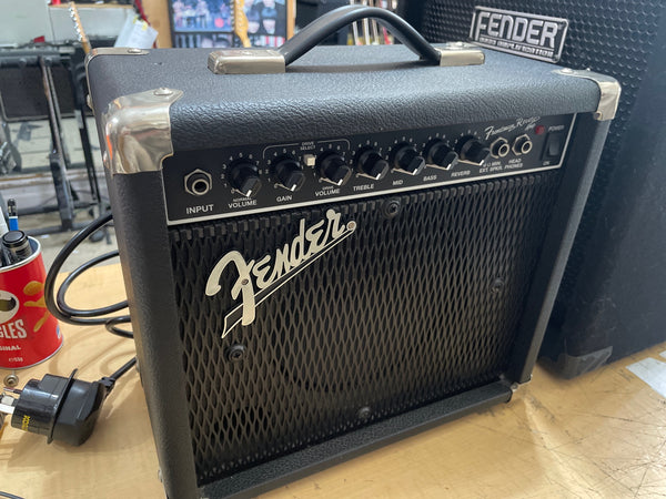 Fender - Frontman Reverb Amp