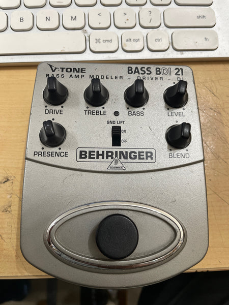 Behringer - BASS BDI 21