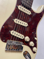 Fender - American Deluxe Stratocaster