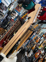 Fender - Stratocaster - Performer
