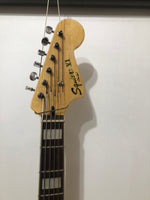 Squier - Bass VI