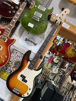 Fender - Precision Bass