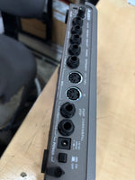 ALESIS - SR18