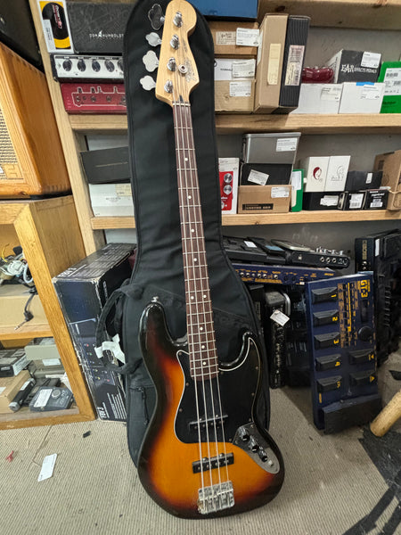 Fender - Jazz Bass