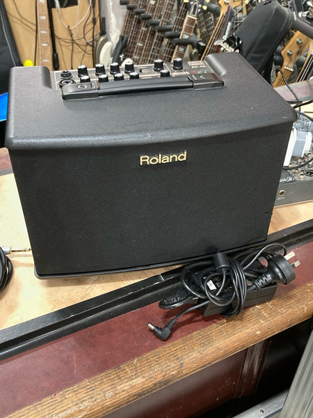 Roland - AC-40