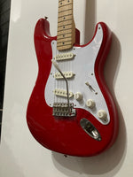 Fender - Stratocaster