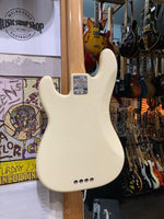 Fender - Precision Bass