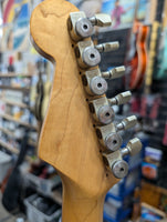 Fender - Standard Stratocaster