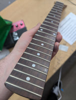 MI - Guitar Neck