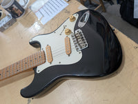 Fender - MST-32 Mini Strat