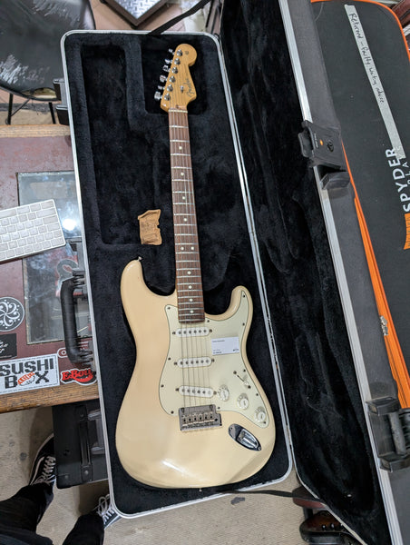 Fender - American Standard Stratocaster