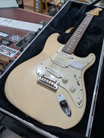 Fender - American Standard Stratocaster