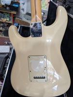 Fender - American Standard Stratocaster